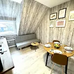 Primetime Mit Kueche Und Wlan Apartmán