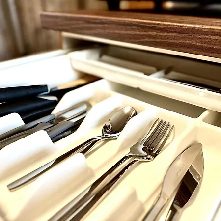 Primetime Mit Kueche Und Wlan Apartman