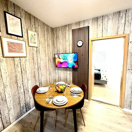 Primetime Mit Kueche Und Wlan * Essen