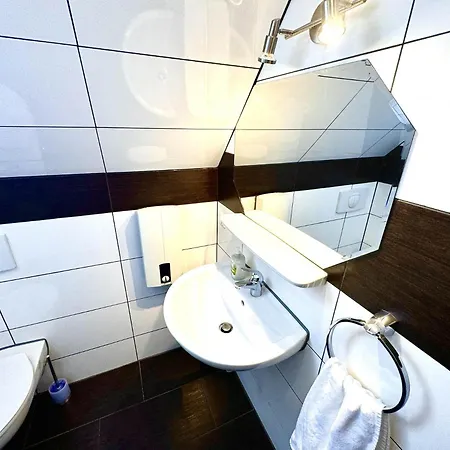 Apartament Primetime Mit Kueche Und Wlan